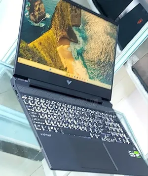 New Laptop HP Victus 16 8GB AMD Ryzen 5 SSD 512GB