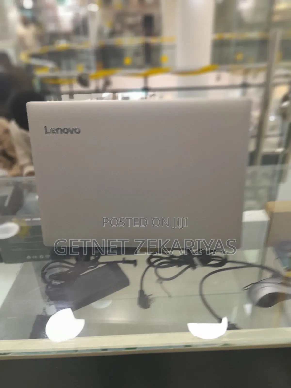 New Laptop Lenovo IdeaPad 330 4GB Intel Core I3 HDD 500GB