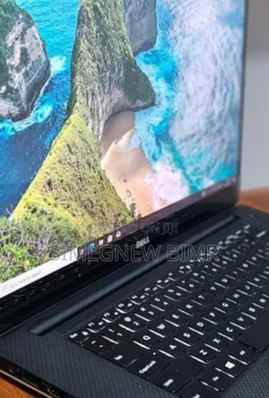 New Laptop Dell XPS 15 16GB Intel Core I7 SSD 512GB
