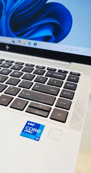 New Laptop HP EliteBook 840 G8 16GB Intel Core I7 SSD 512GB