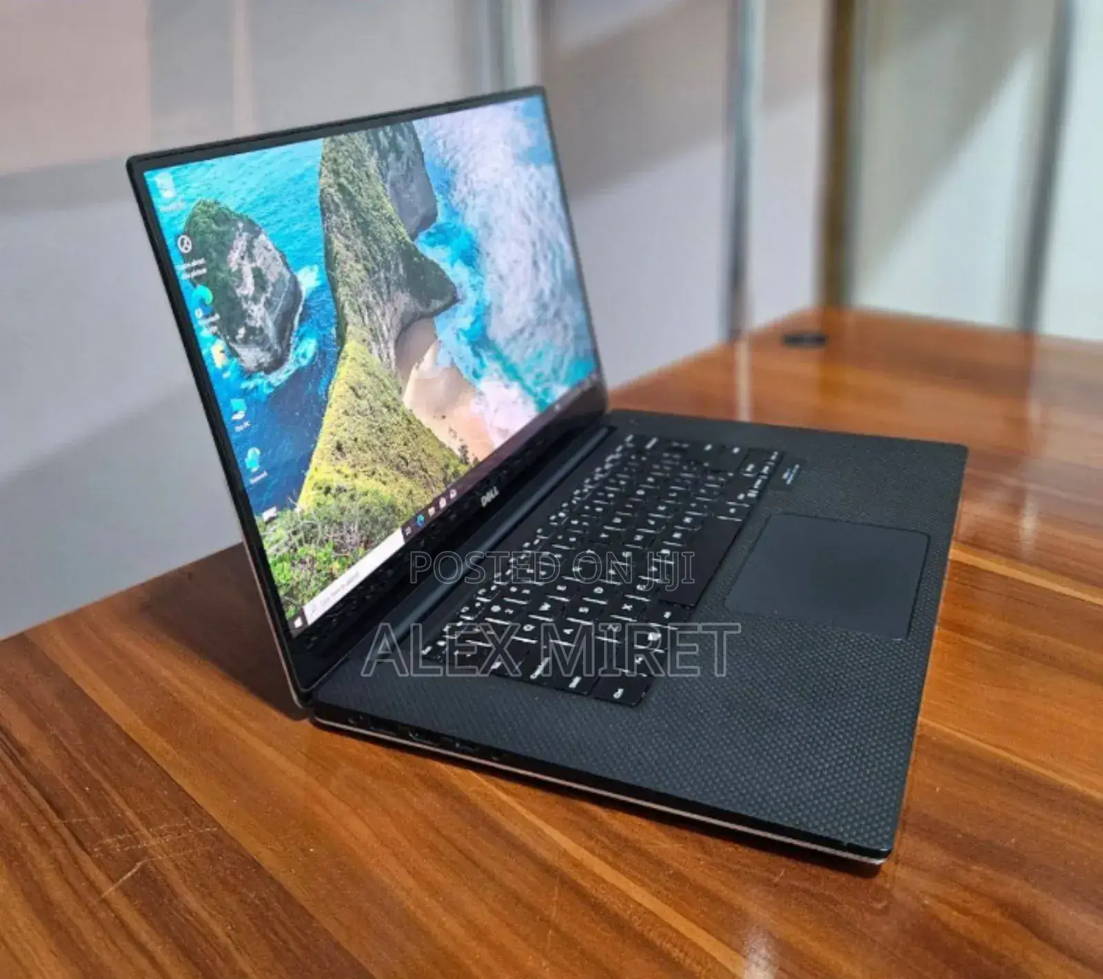 New Laptop Dell XPS 15 16GB Intel Core I7 SSD 512GB