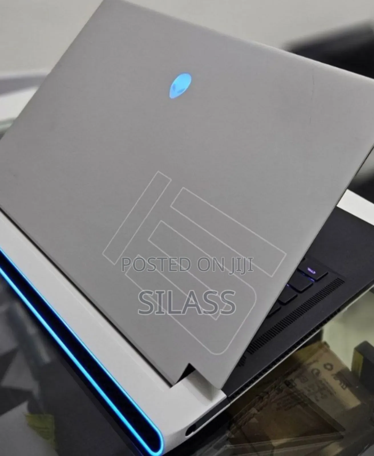 New Laptop Alienware M17x R2 16GB Intel Core i7 SSD 512GB