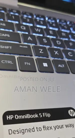 New Laptop HP OmniBook 5 Flip 16GB Intel Core I7 SSD 512GB