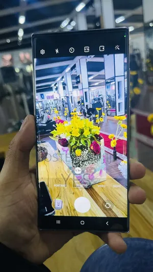 Photo - Samsung Galaxy S23 Ultra 256 GB Pink