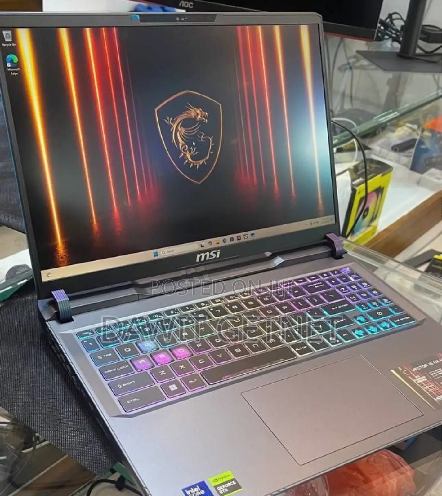 New Laptop MSI Vector 16 HX AI A2XWIG 16GB AMD Ryzen 7 SSD 1T