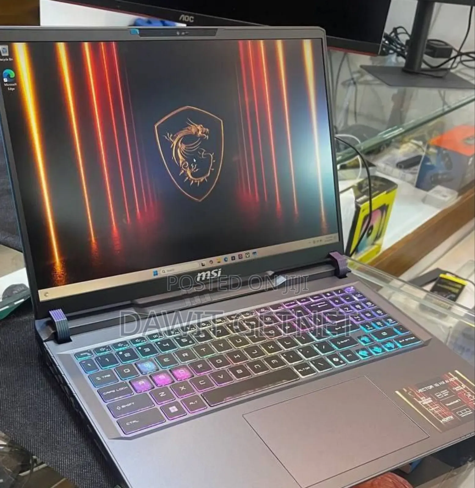 New Laptop MSI Vector 16 HX AI A2XWIG 16GB AMD Ryzen 7 SSD 1T