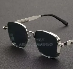 Photo - Men Vintage Square Metal Frame With String Hinges Sun Glasses.