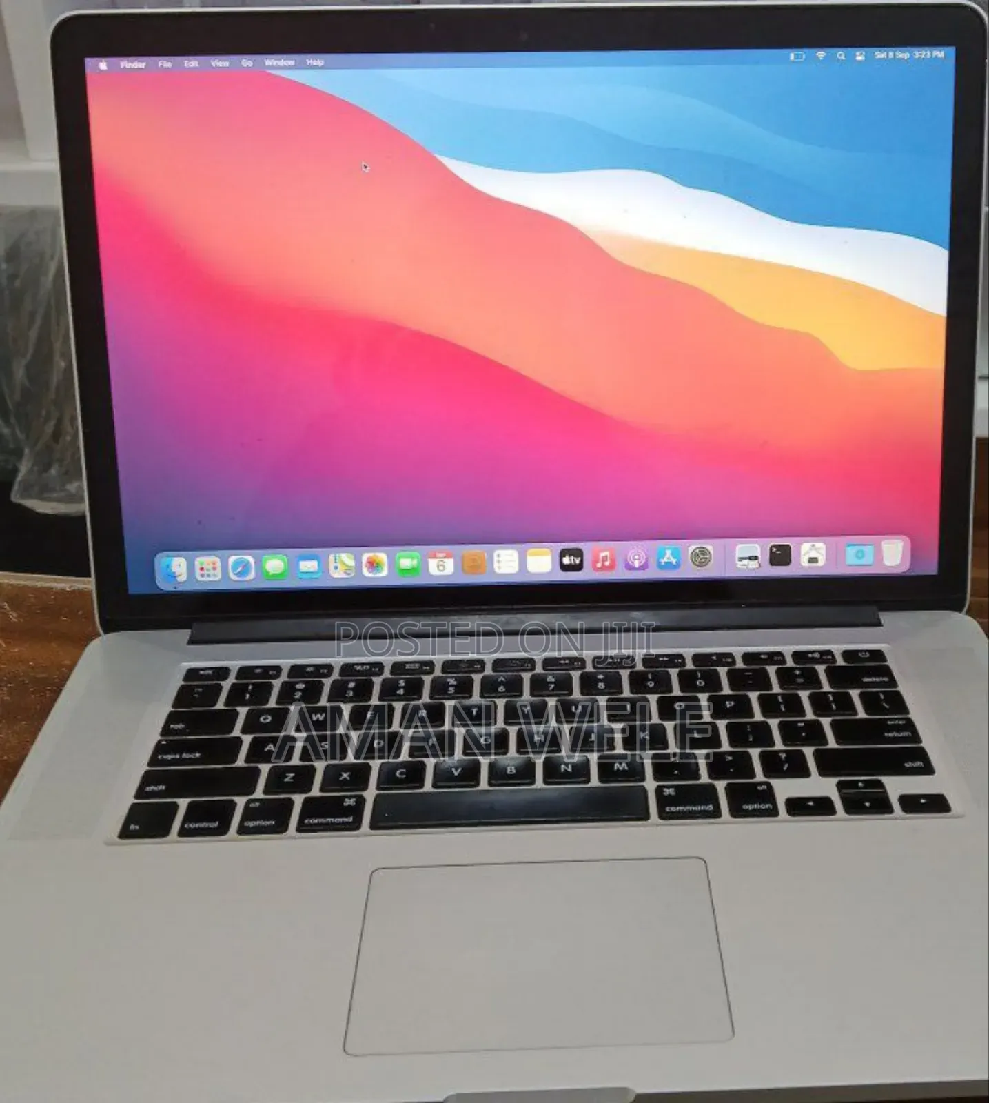 New Laptop Apple MacBook Pro 2015 16GB Intel Core I7 SSD 256GB