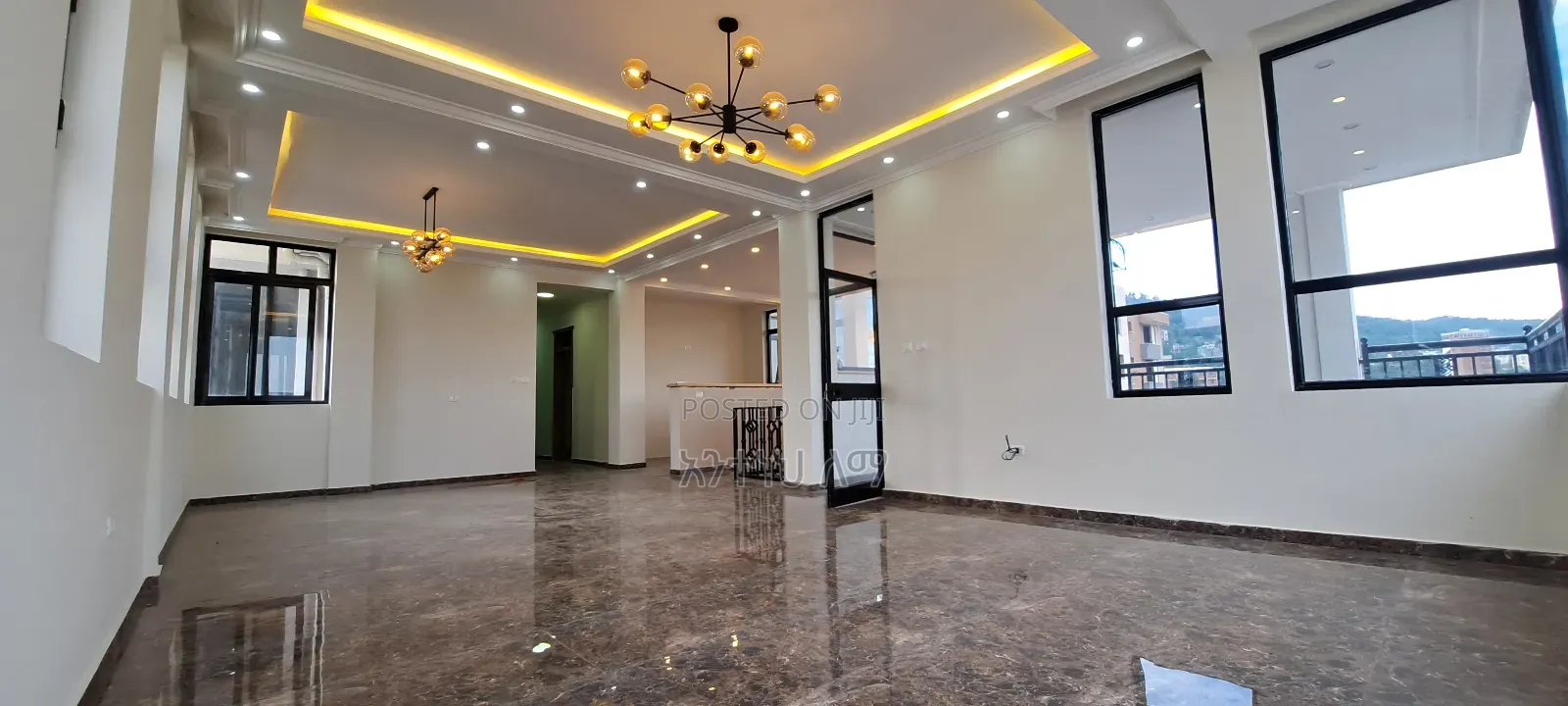 2bdrm Condo in ዳሽን ባንክ ጀርባ ያለው ግቢ, Lideta for sale