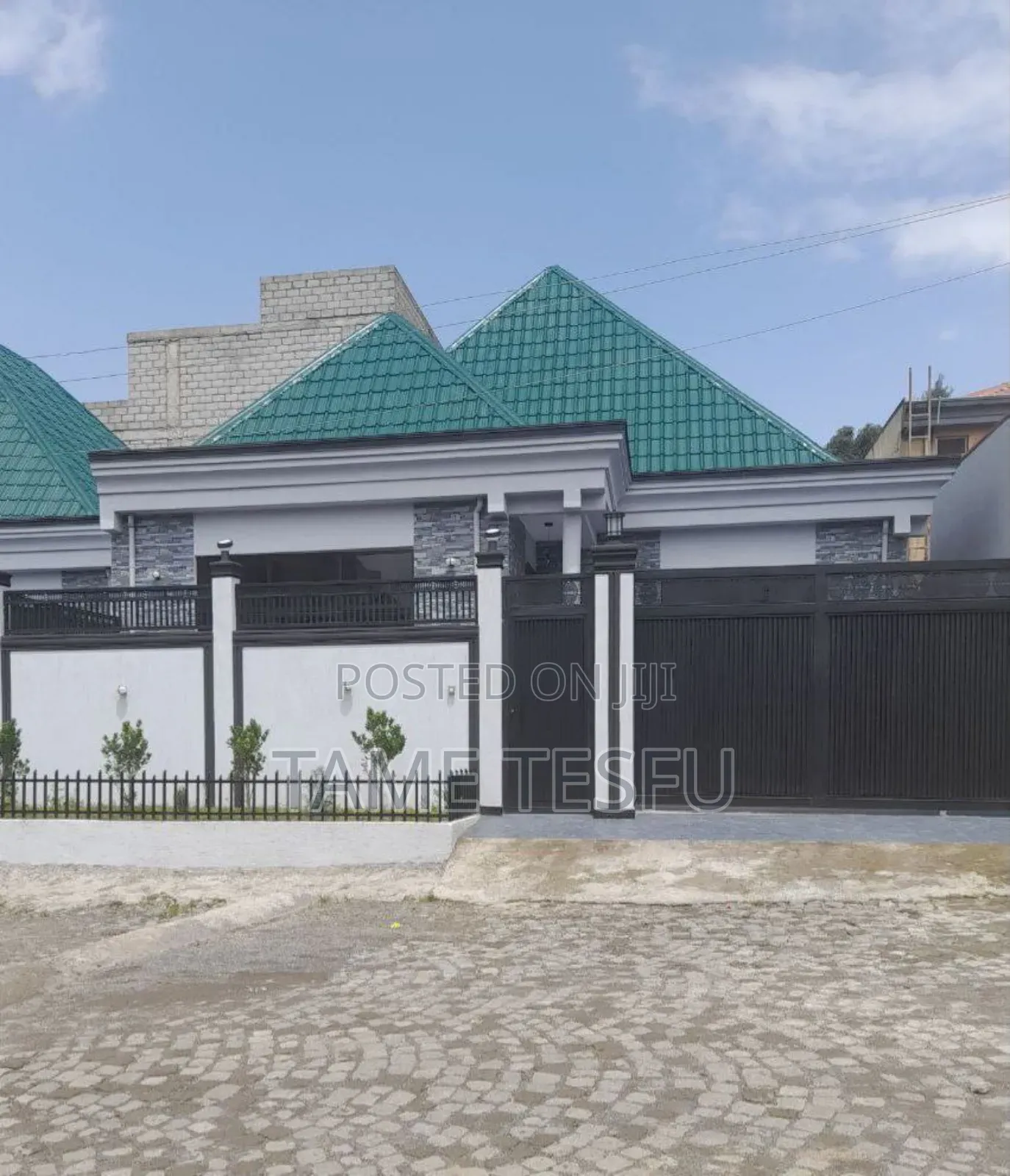 Furnished 4bdrm Villa in ሰሚት, Bole for sale