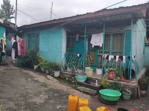 2bdrm House in ተክለሀይማኖት, Arada for sale