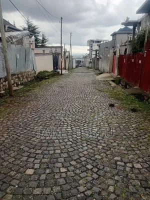 2bdrm House in ተክለሀይማኖት, Arada for sale