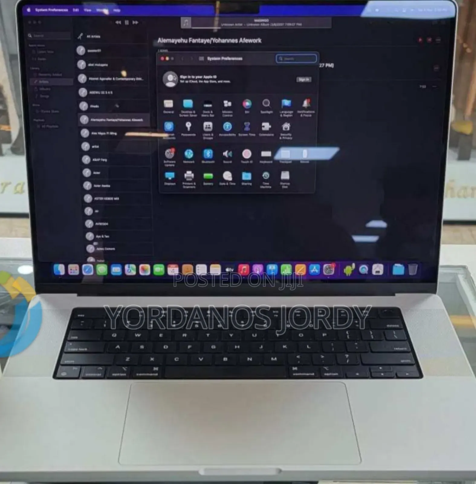 New Laptop Apple MacBook Pro 32GB Apple M1 Pro SSD 512GB