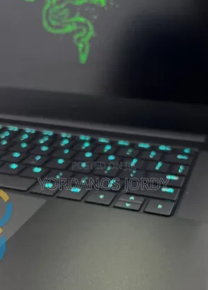 New Laptop Razer Blade 16GB AMD Ryzen 9 SSD 1T