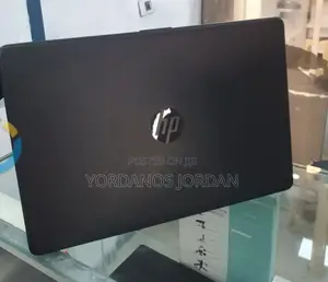New Laptop HP 8GB AMD Ryzen 5 SSD 256GB