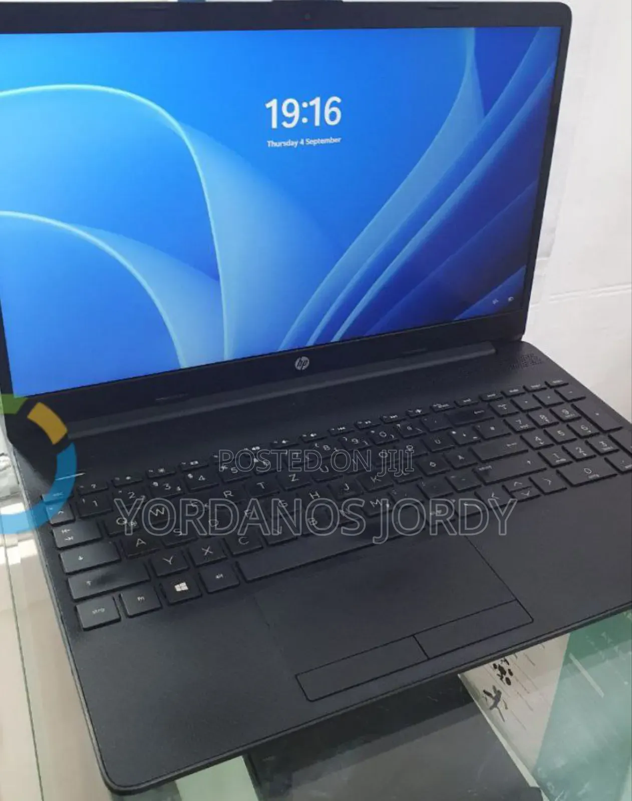 New Laptop HP 8GB AMD Ryzen 5 SSD 256GB