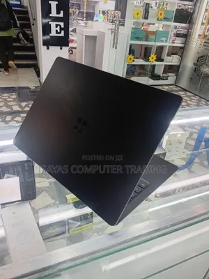 New Laptop Microsoft Surface 16GB Intel Core I7 SSD 512GB