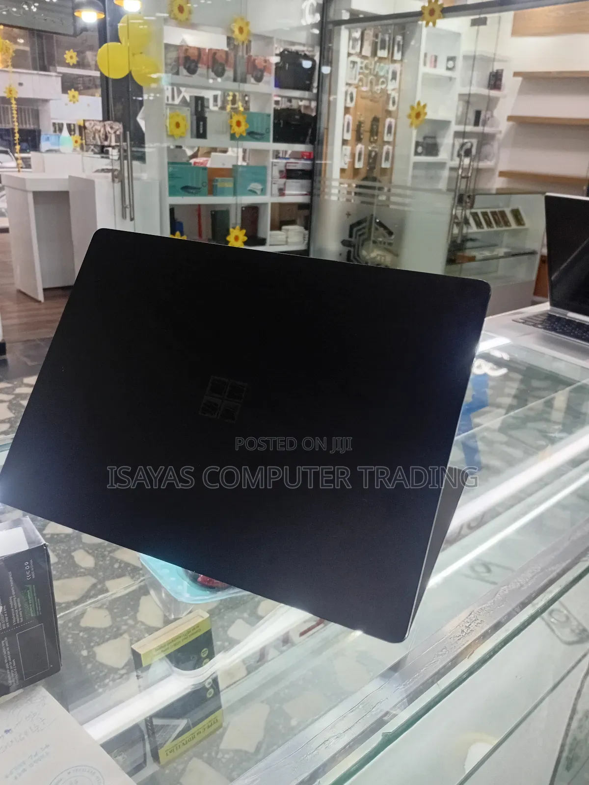 New Laptop Microsoft Surface 16GB Intel Core I7 SSD 512GB