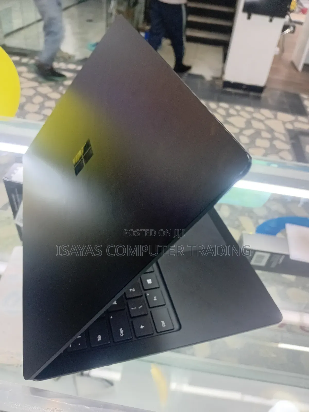 New Laptop Microsoft Surface 16GB Intel Core I7 SSD 512GB