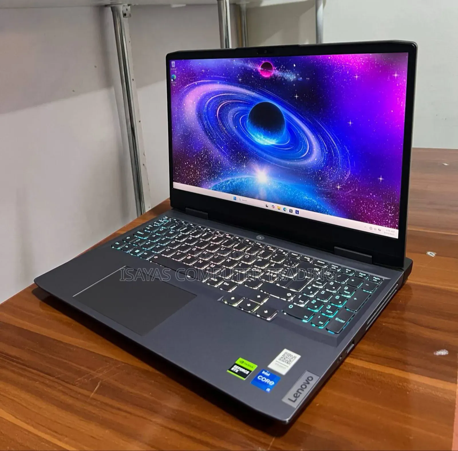 New Laptop Lenovo LOQ 15ARP9 16GB Intel Core I5 SSD 512GB