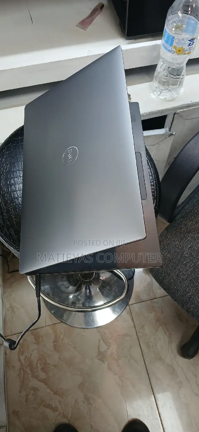 New Laptop Dell Precision 15 5540 16GB Intel Core i7 SSD 512GB