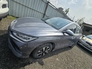 New BYD E2 43 kWh 94 hp FWD 2025 Gray