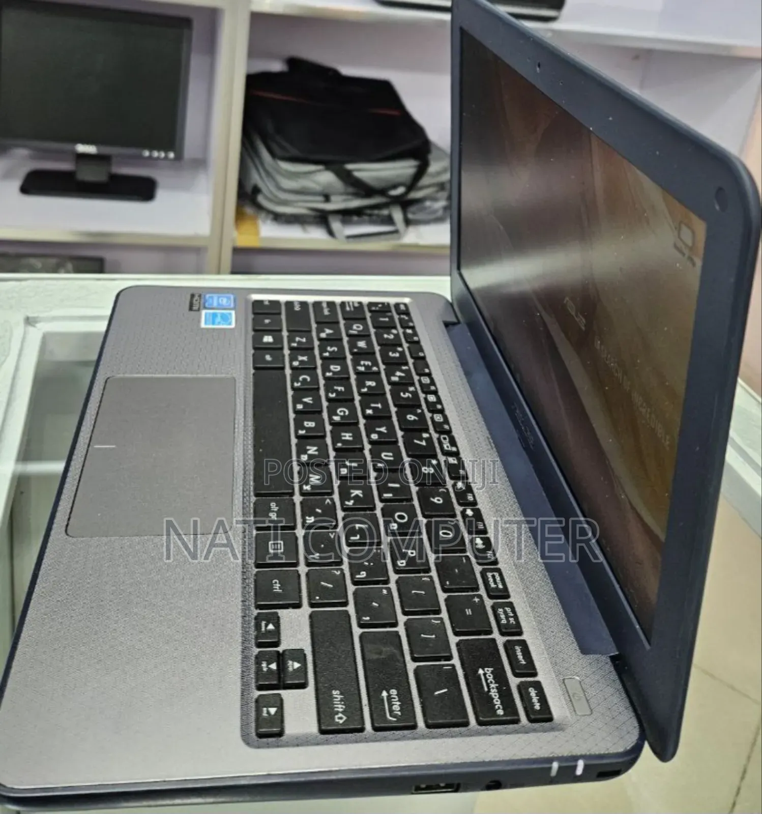 New Laptop Asus VivoBook S551LB 4GB AMD A6 SSD 640GB