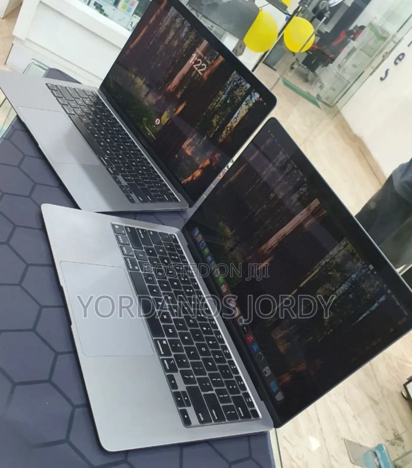 New Laptop Apple MacBook Air 16GB Apple M1 SSD 256GB