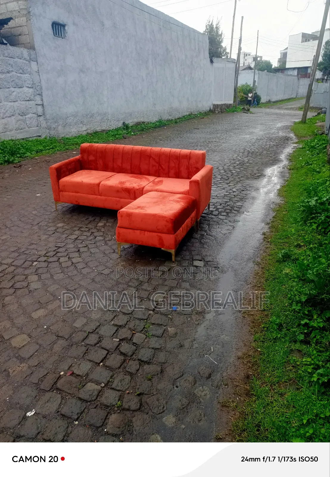 Oringe Sofa 48