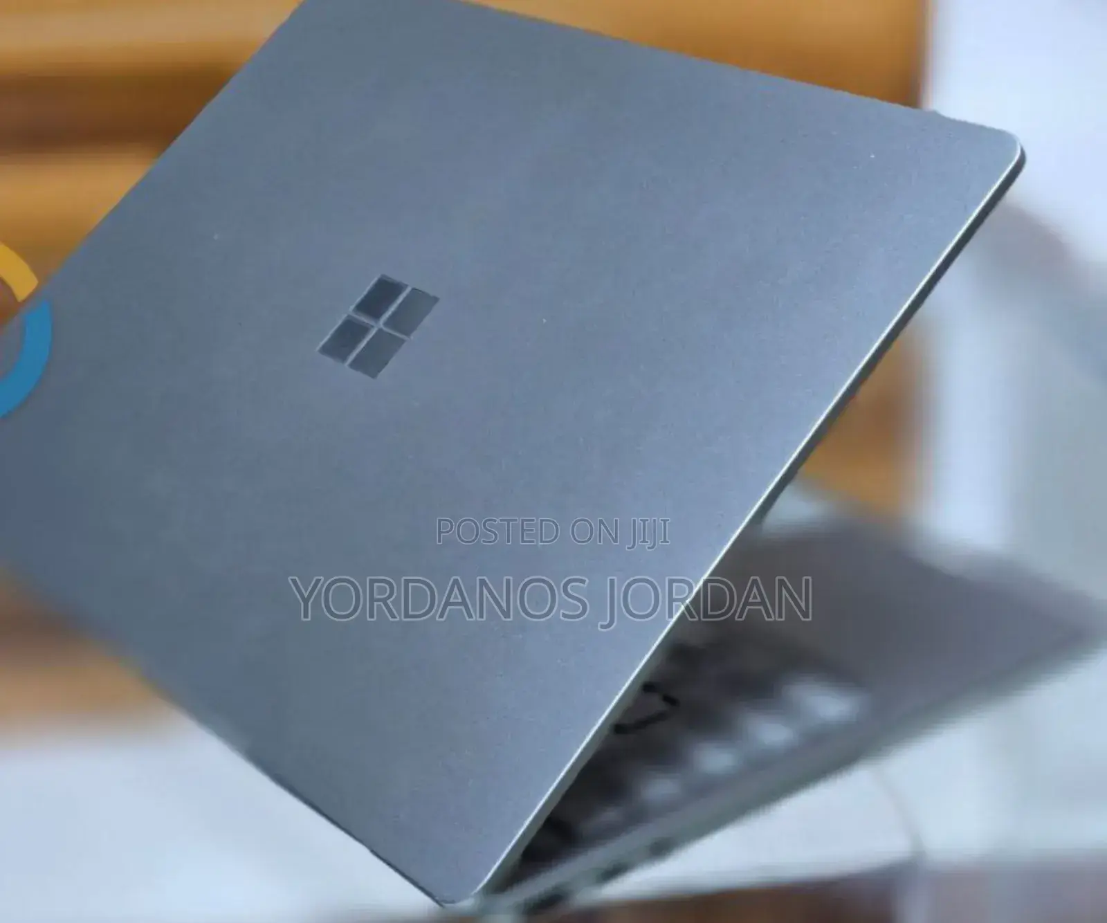 New Laptop Microsoft Surface 8GB Intel Core I5 SSD 256GB