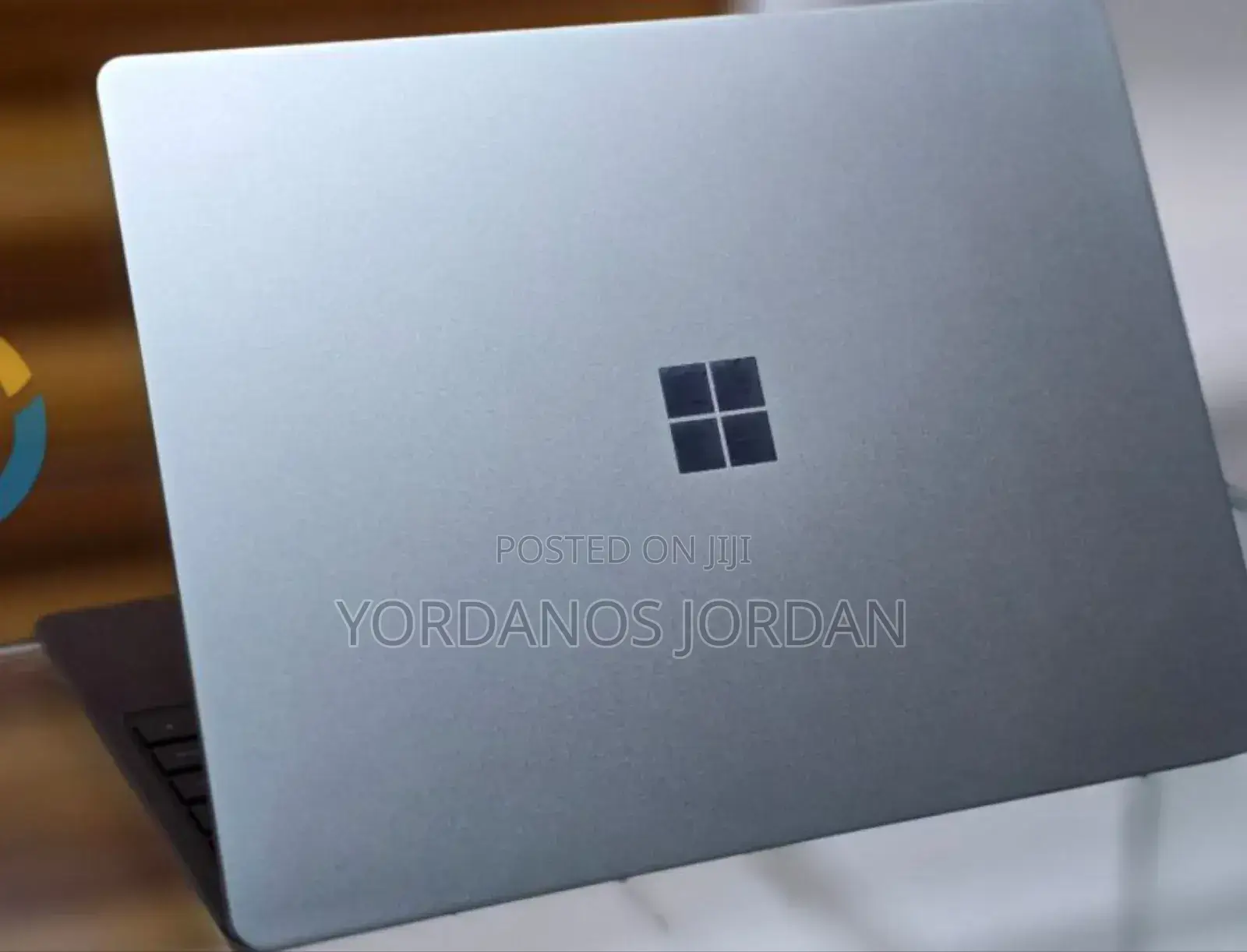 New Laptop Microsoft Surface 8GB Intel Core I5 SSD 256GB
