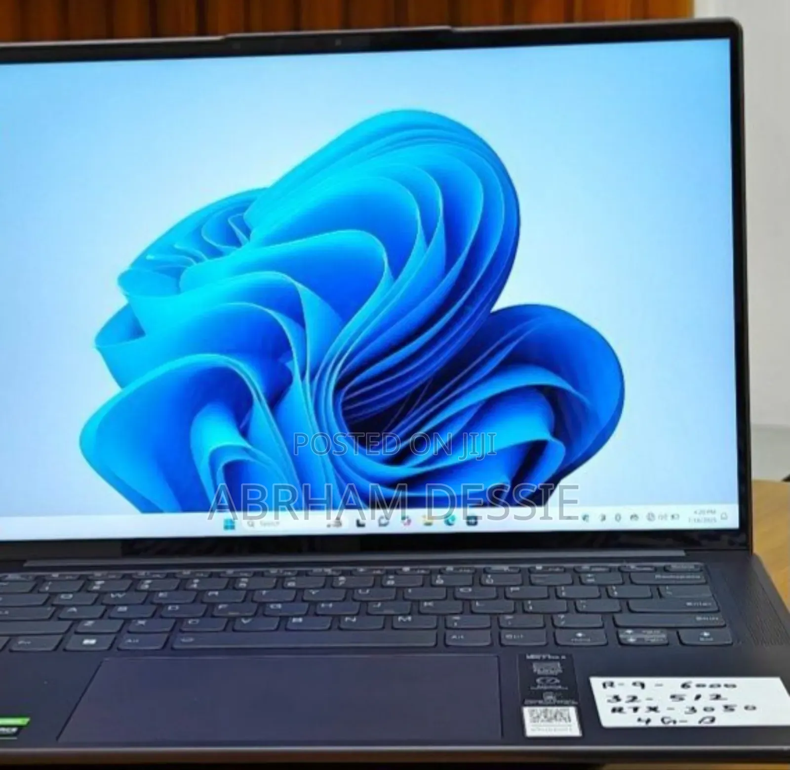 New Laptop Lenovo 32GB AMD Ryzen 9 SSD 512GB