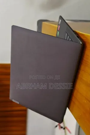 New Laptop Lenovo 32GB AMD Ryzen 9 SSD 512GB