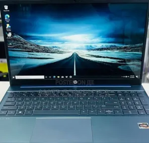 Photo - New Laptop HP Pavilion 15 8GB Intel Core I7 SSD 512GB