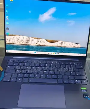New Laptop Lenovo Yoga 7i 32GB Intel Core I7 SSD 1T
