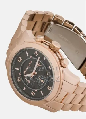 Photo - Michael Kors. Chronograph Runway Rose Gold