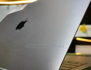 New Laptop Apple MacBook Pro 2017 8GB Intel Core I5 SSD 128GB