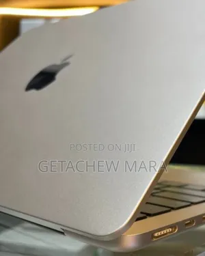 New Laptop Apple MacBook Air 16GB Intel SSD 512GB