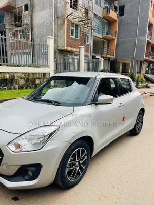 Photo - Suzuki Swift RS 2022 White