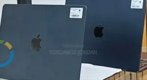 New Laptop Apple MacBook Air 2025 M4 13-Inch 16GB Apple M4 SSD 256GB