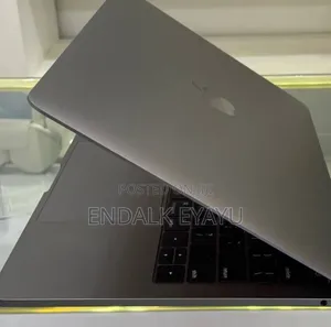 New Laptop Apple MacBook Pro 2017 16GB Intel Core I5 SSD 512GB