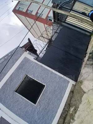 አስቸኩአዪ የሚሸጥ 75 ካሬ
ወሰን ከዋና አስፓልት ግልባጭ
ሳሎን 1
መኝታ 2
መታጠቢያ 1
ሰርቪስ 2