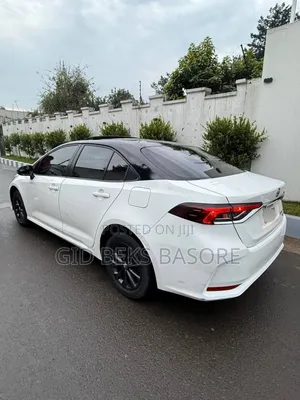 Toyota Corolla 2022 White