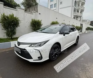 Toyota Corolla 2022 White