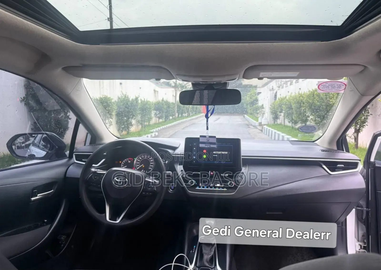 Toyota Corolla 2022 White