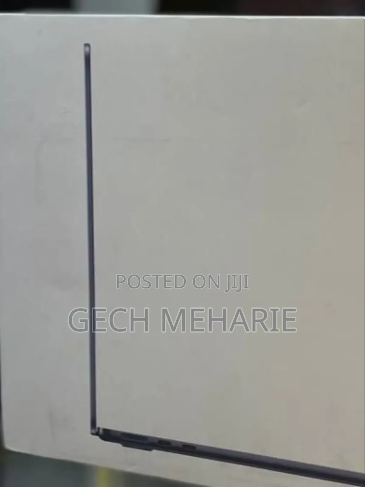 New Laptop Apple MacBook Air 2025 M4 13-Inch 16GB Apple M4 SSD 256GB