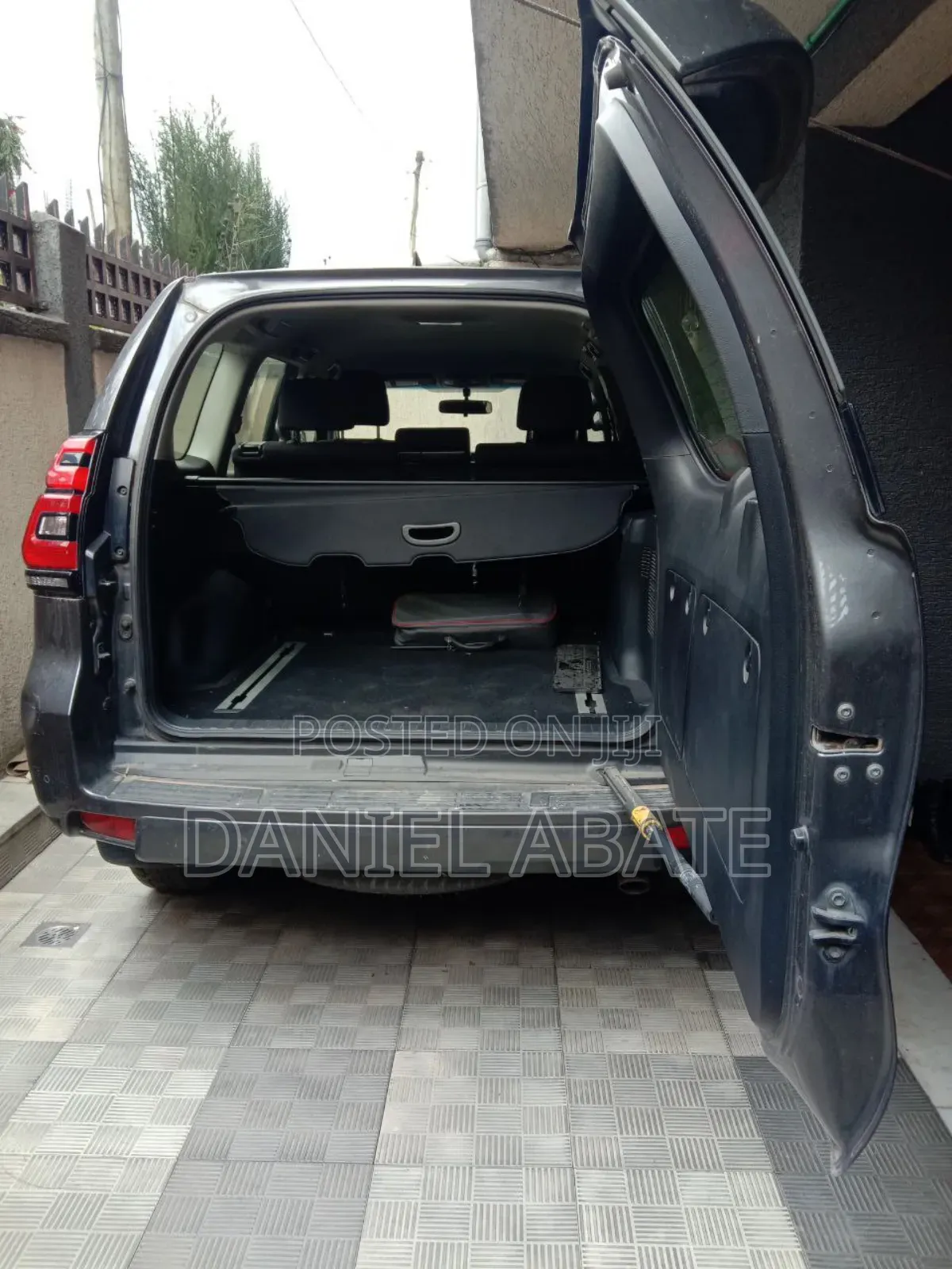 Toyota Land Cruiser Prado 2019 Gray