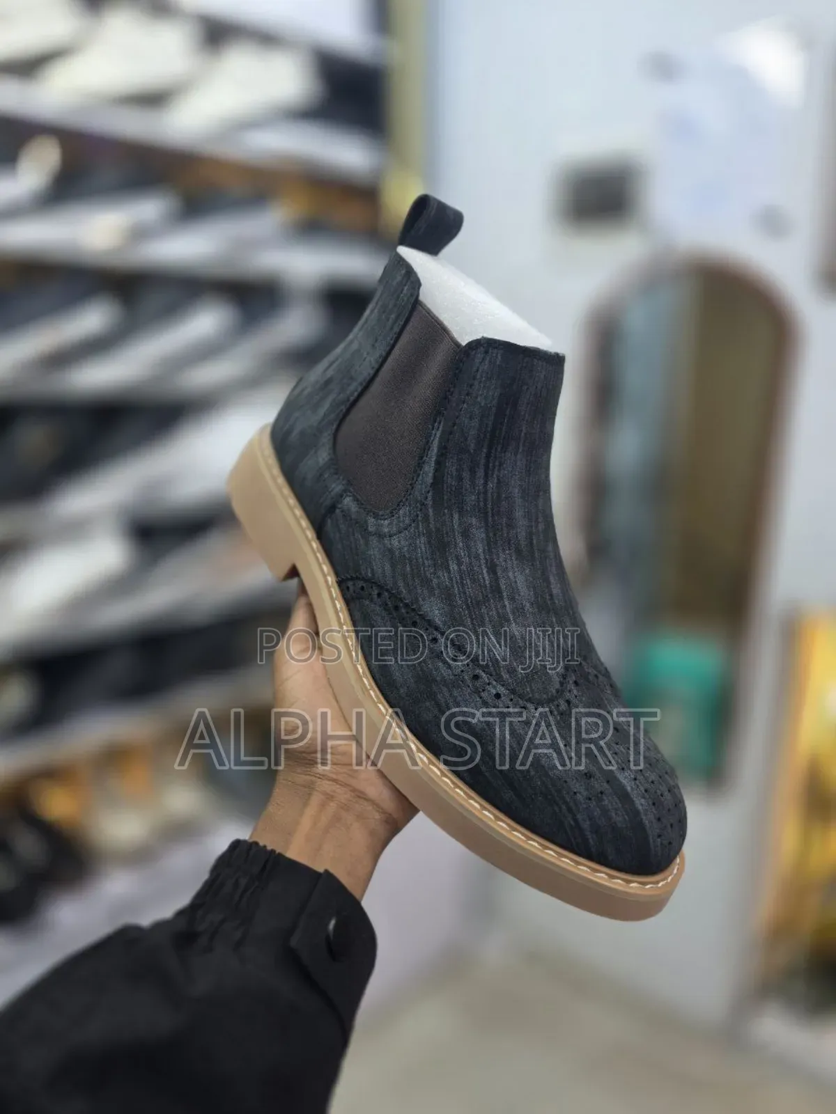 Chelsea Boots Premium Quality 
Cowes New Arrival  