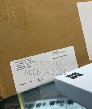 New Microsoft Surface Pro 16GB Qualcomm Snapdragon X Plus SSD 512GB