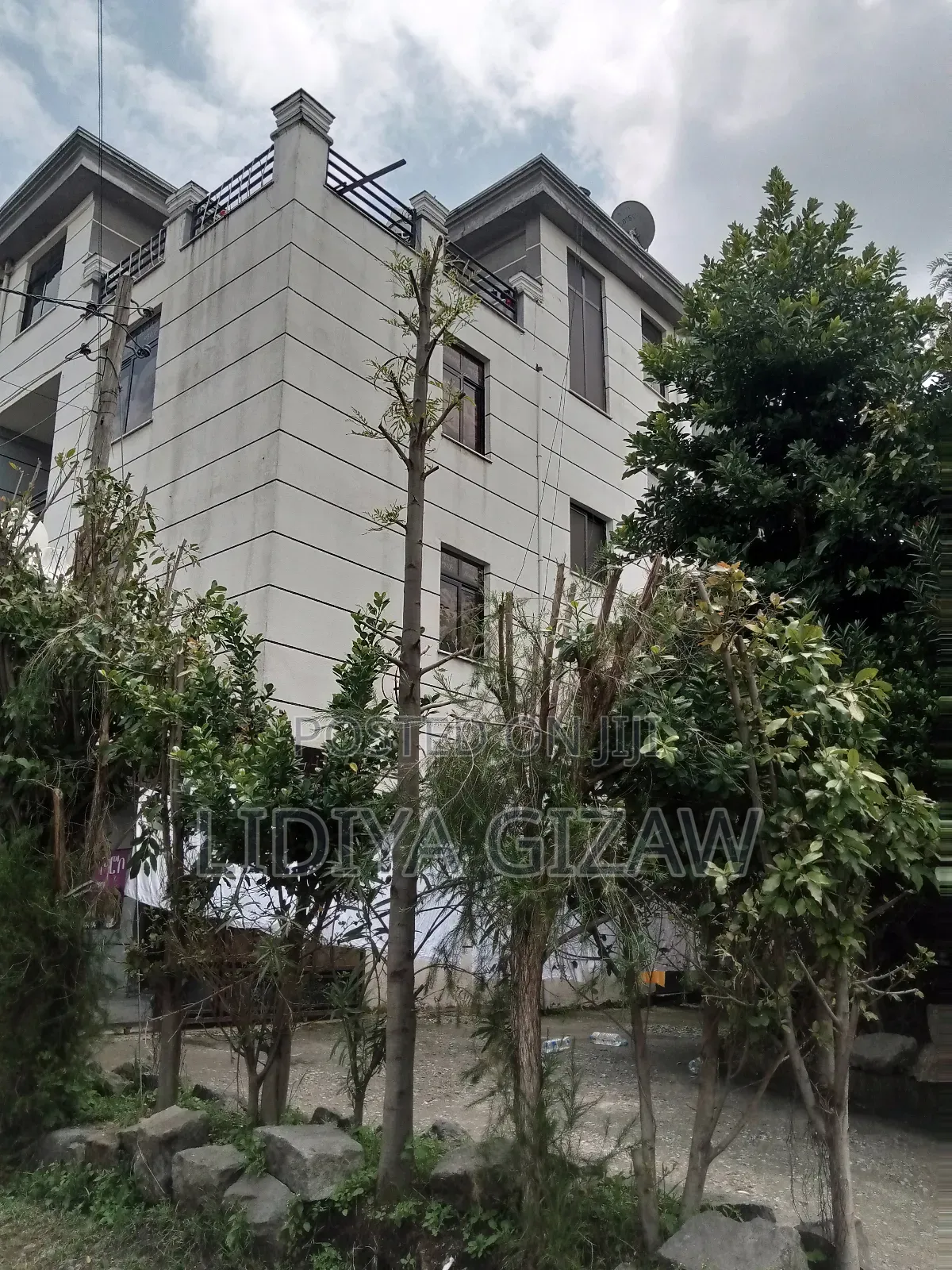 Furnished 5bdrm House in Akaky Kaliti for sale